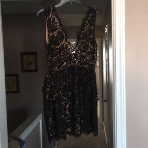 Tobi Short Black and Nude Lace Dress